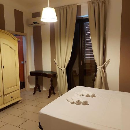 Hotel La Perla Delle Saline 2 Margherita Di Savoia Esterno foto